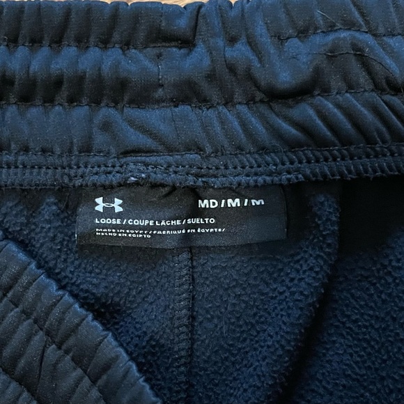 Under armor Men’s athletic pants - Picture 3 of 5